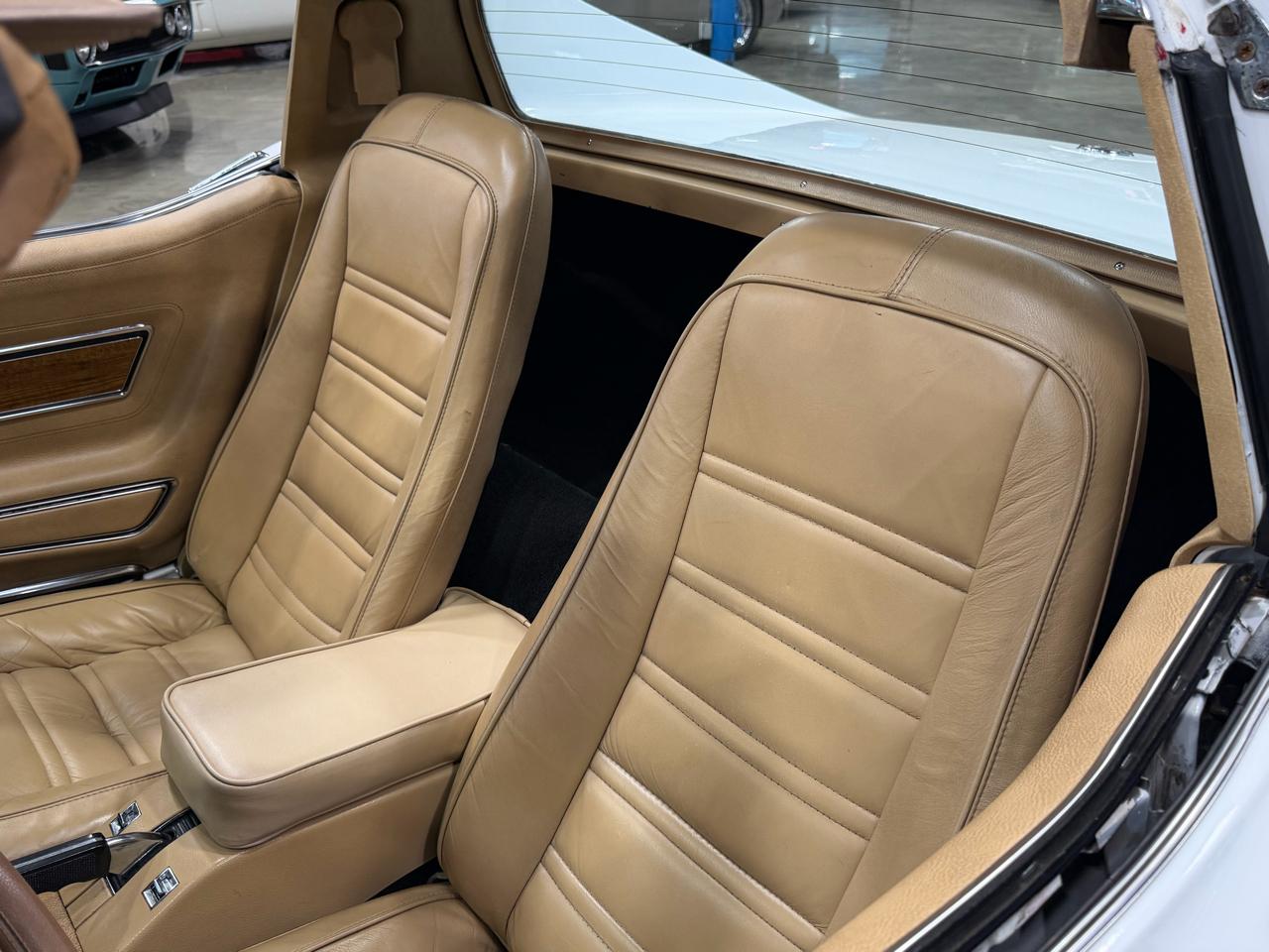 Chevrolet Corvette  1976