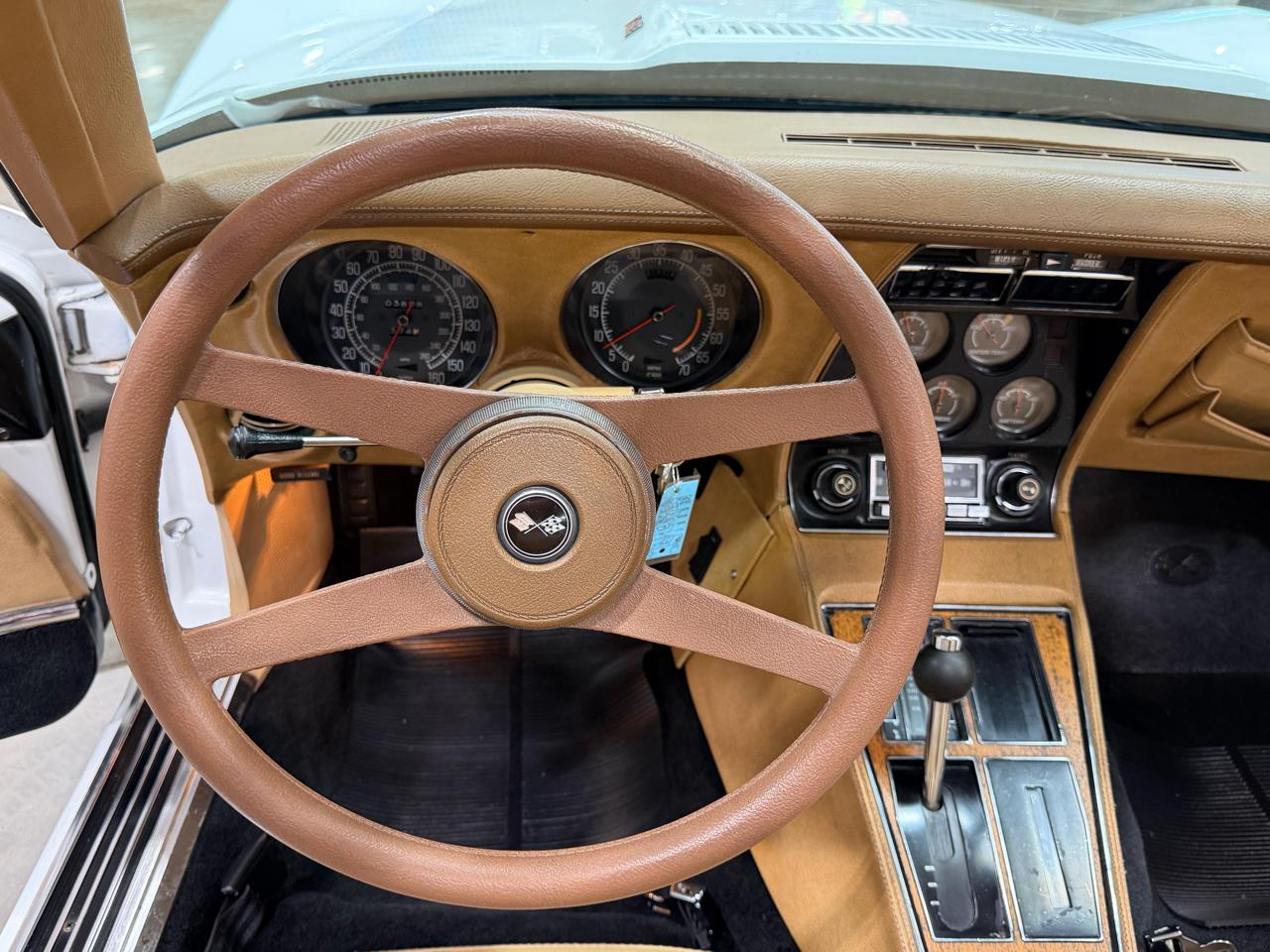 Chevrolet Corvette  1976