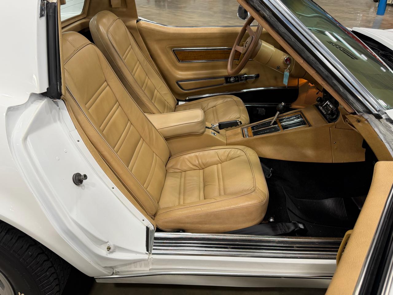 Chevrolet Corvette  1976