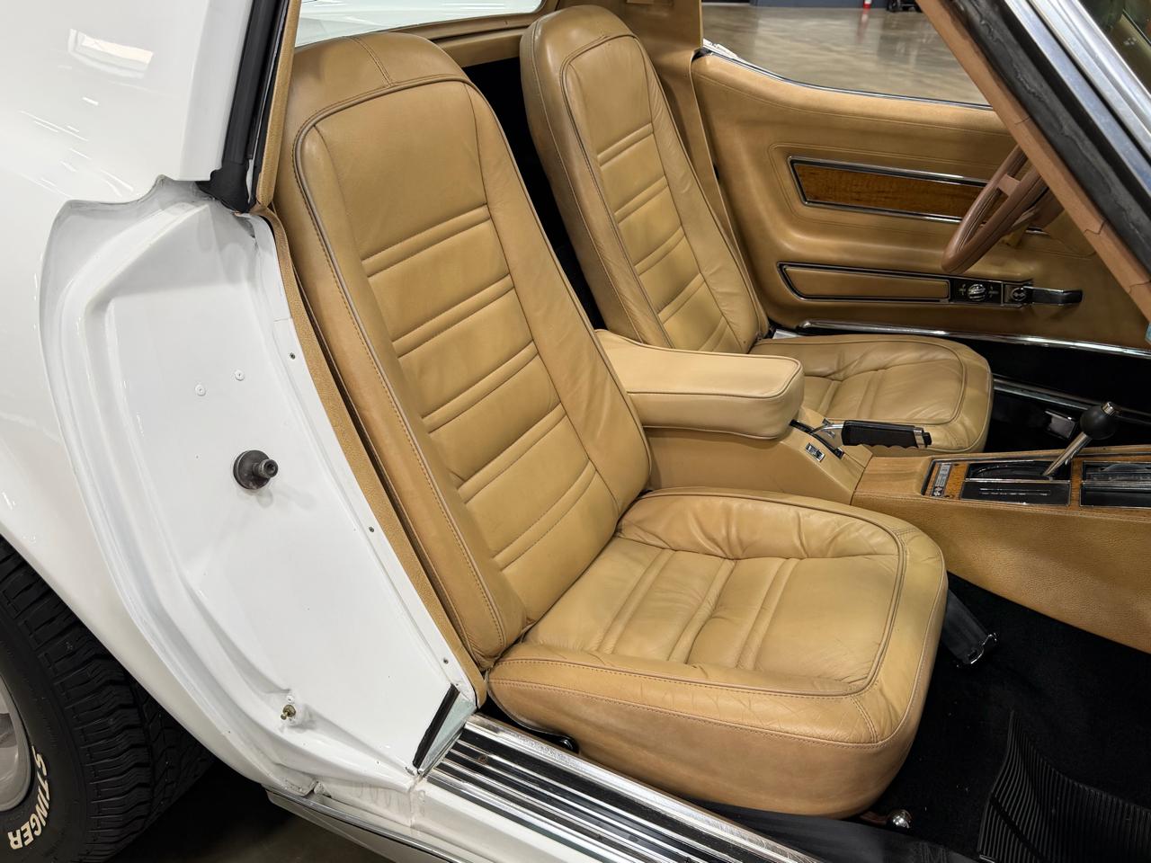 Chevrolet Corvette  1976