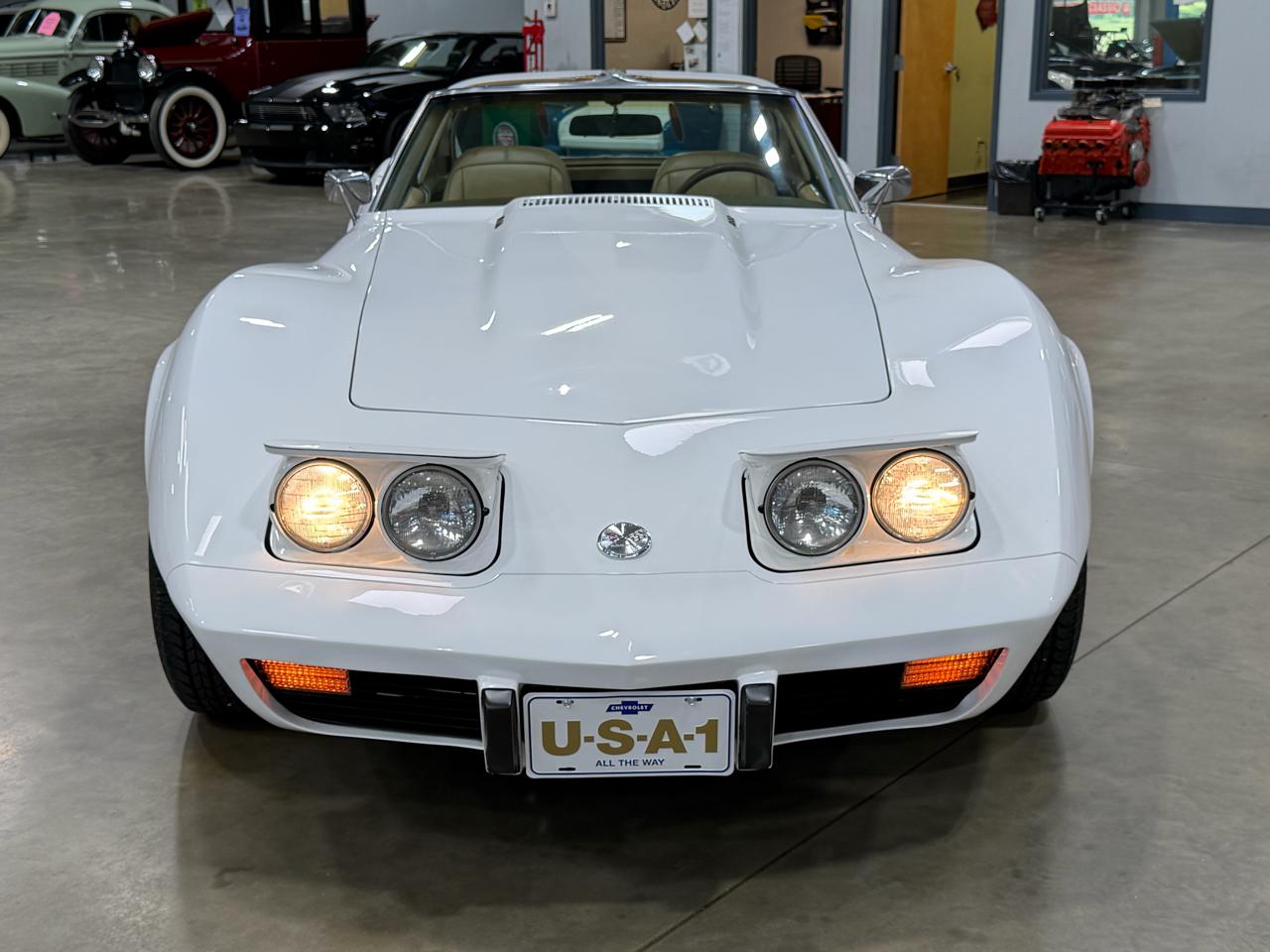 Chevrolet Corvette  1976