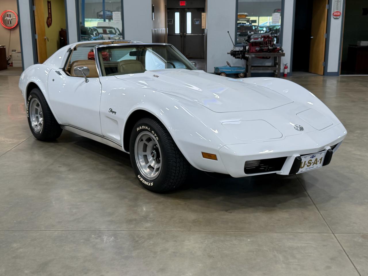 Chevrolet Corvette  1976
