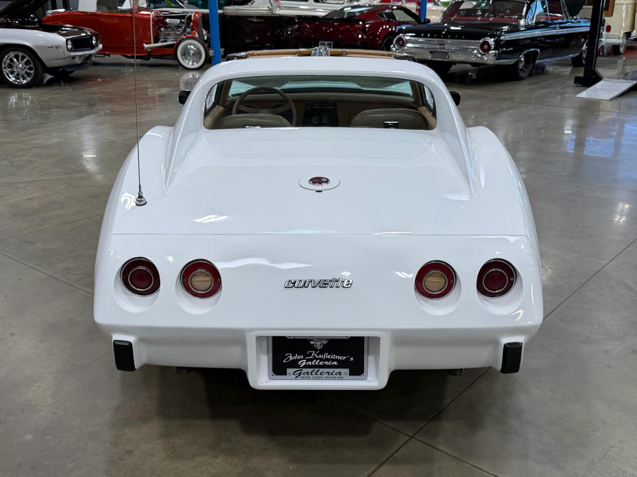 Chevrolet Corvette  1976