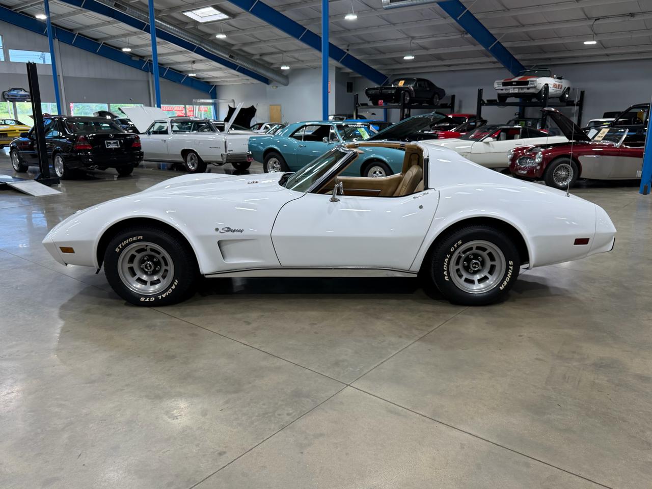 Chevrolet Corvette  1976