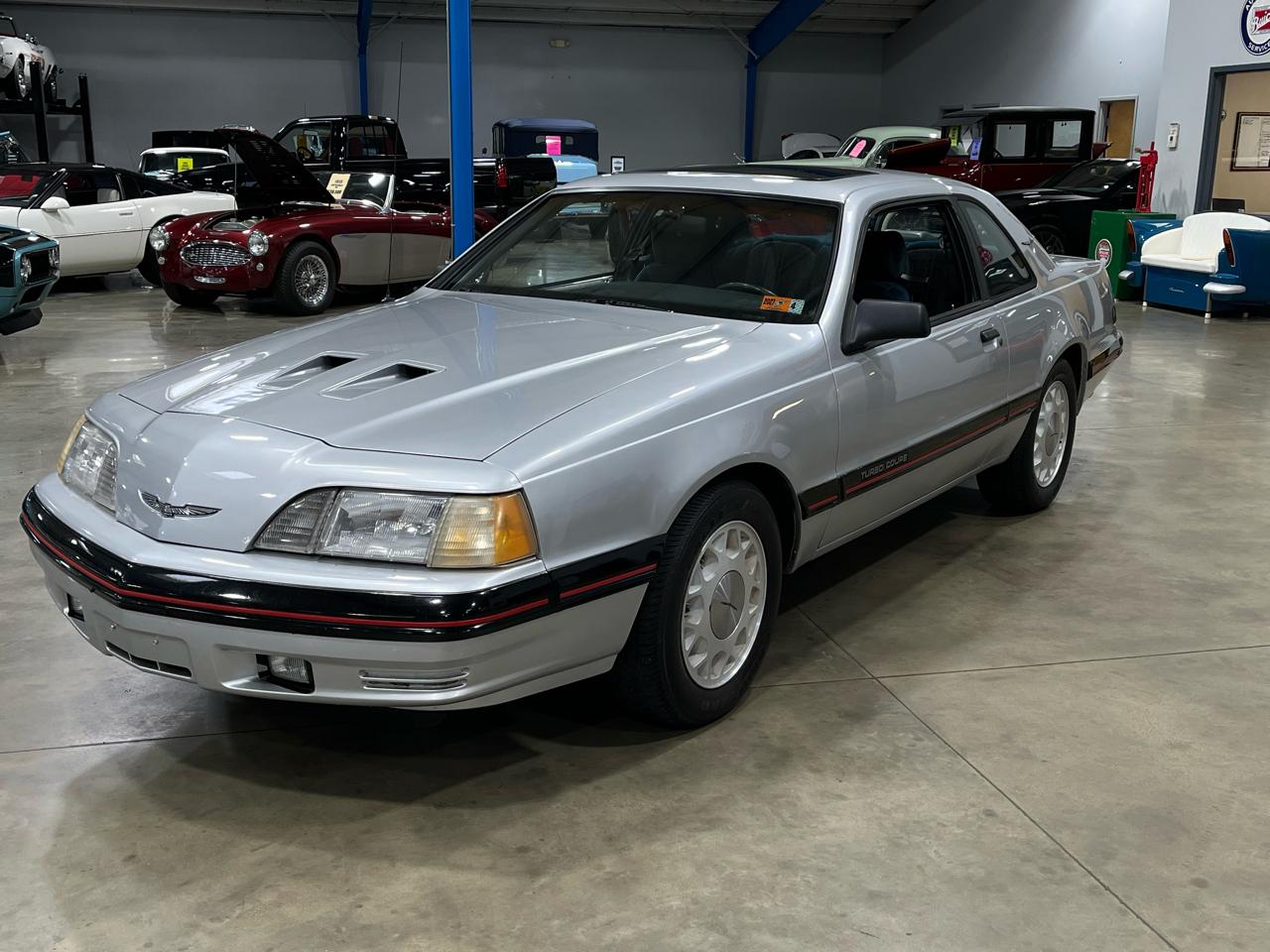 Ford Thunderbird  1987