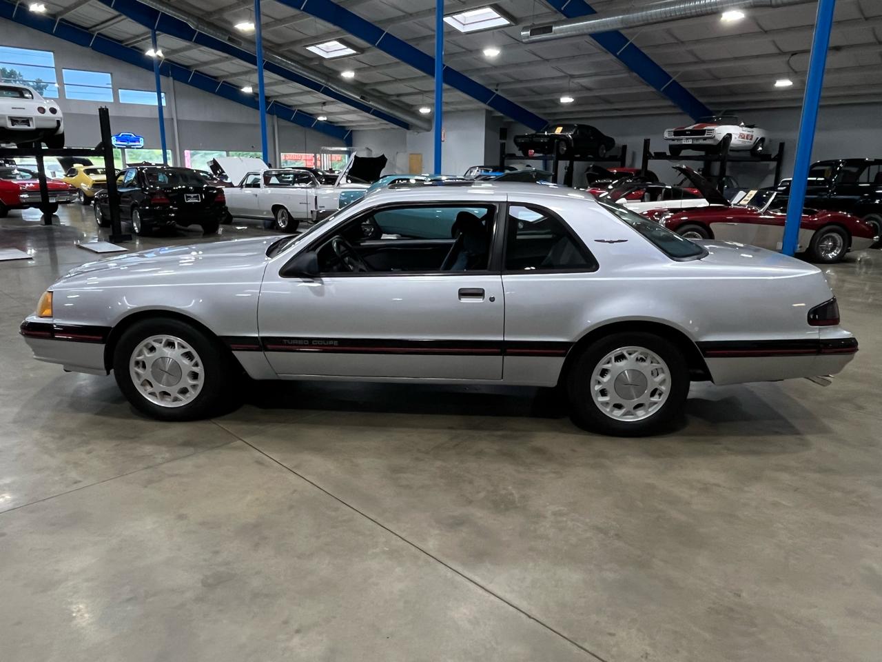 Ford Thunderbird  1987