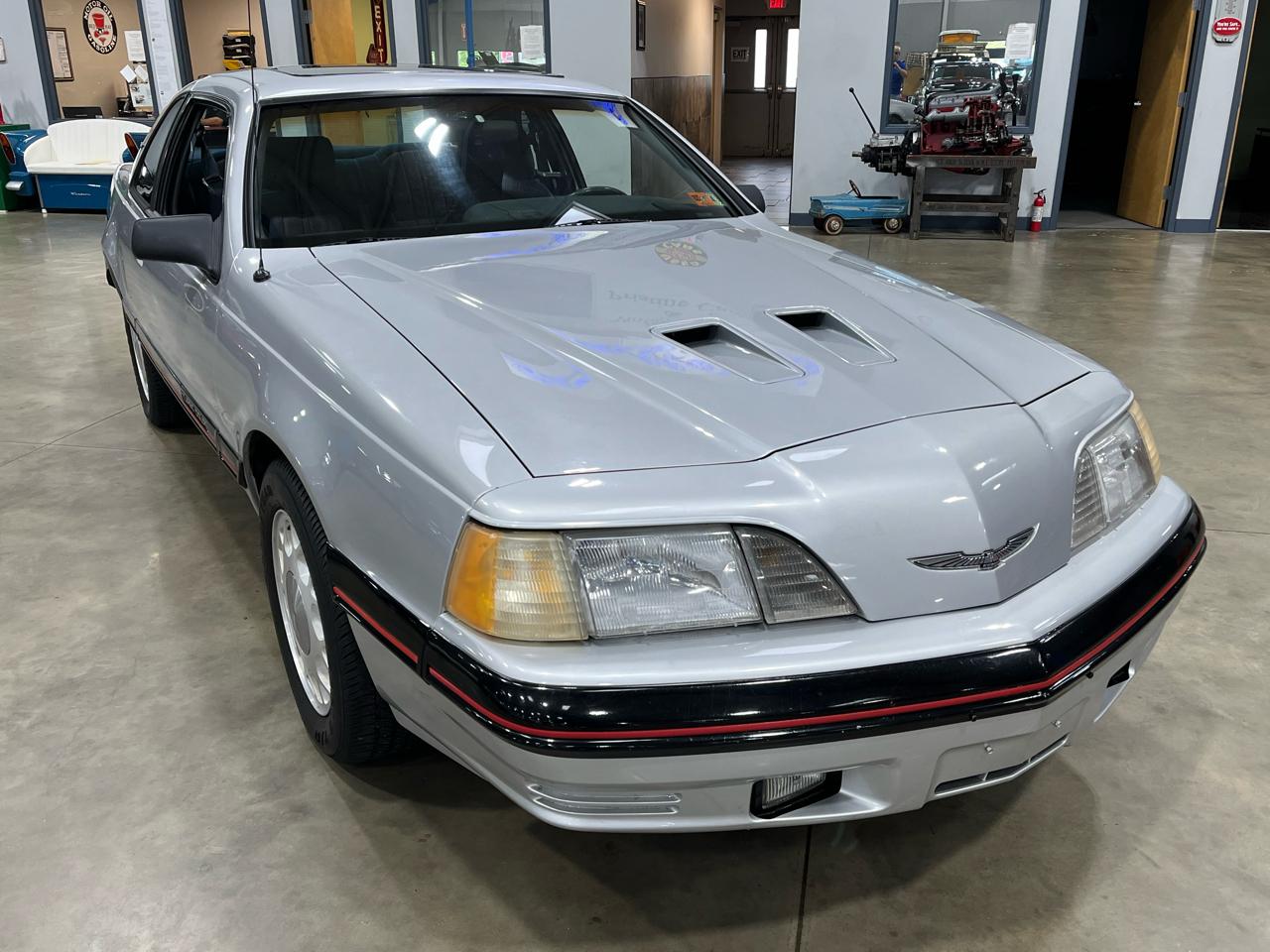 Ford Thunderbird  1987