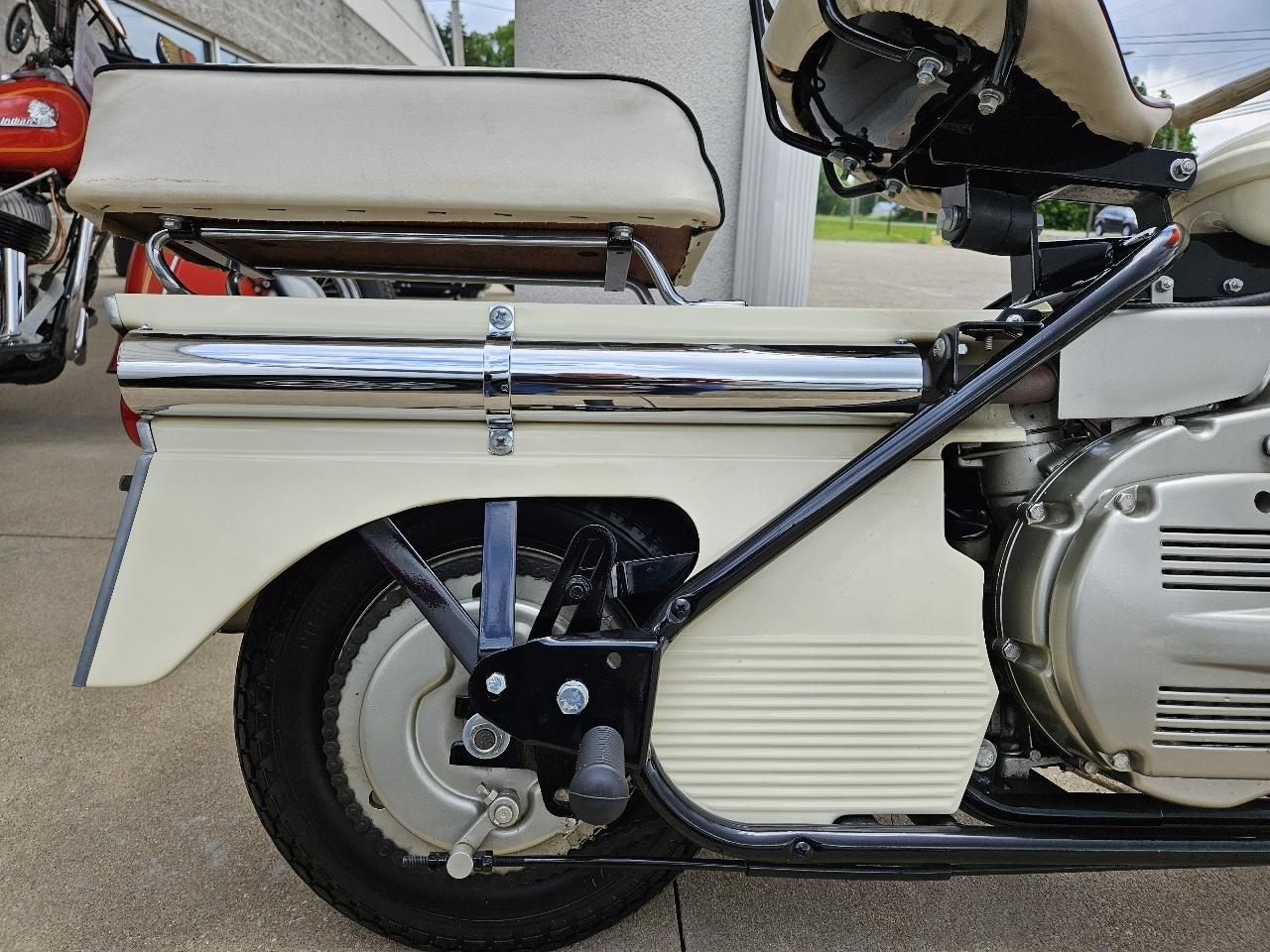 Cushman Scooter  1966