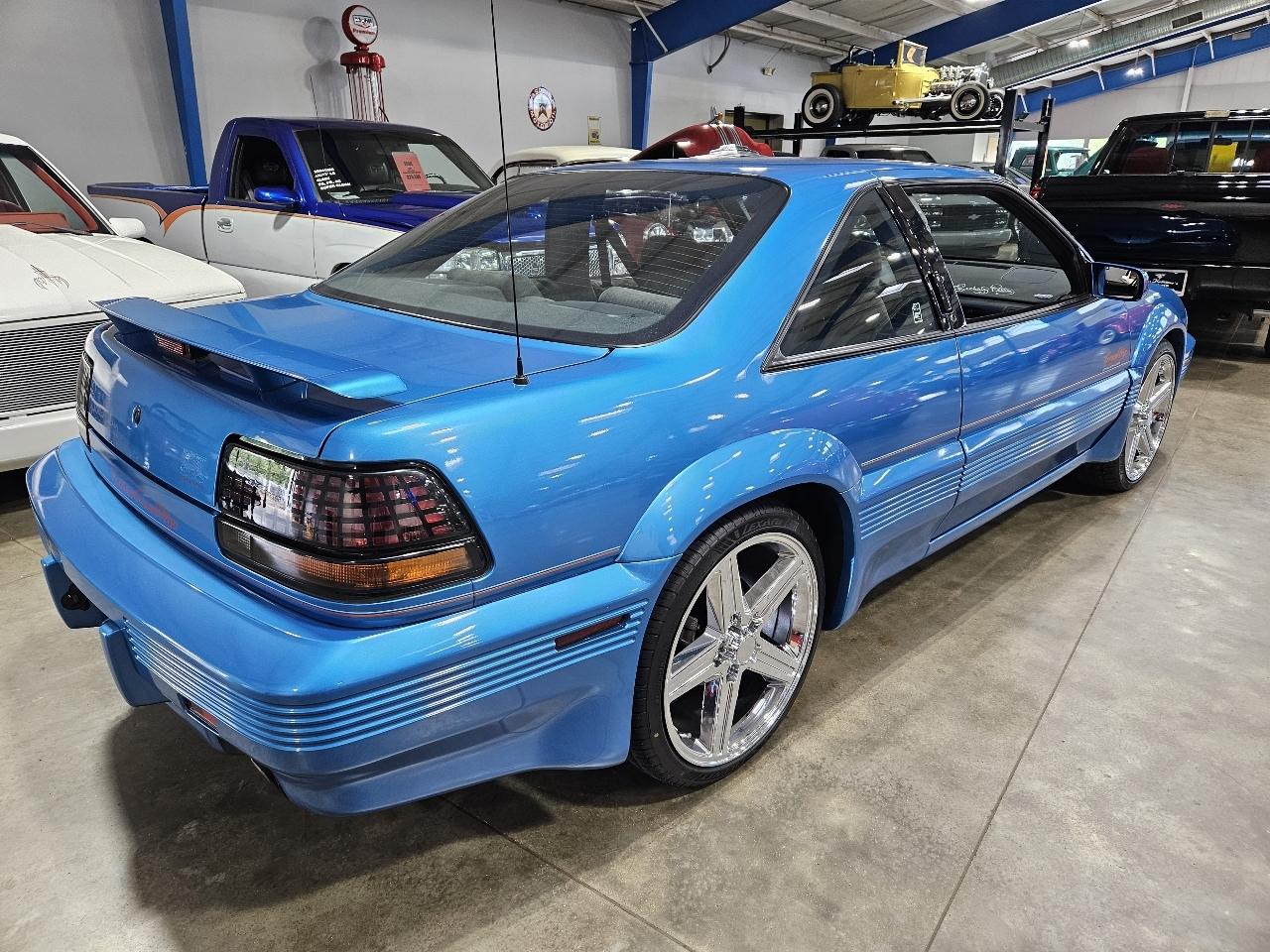 Pontiac Grand Prix  1992