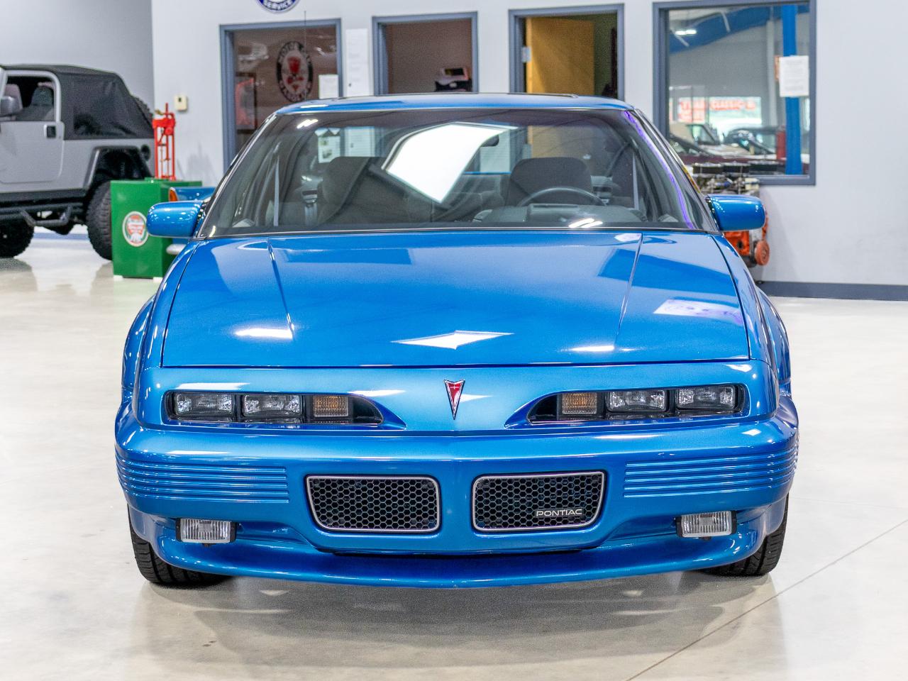 Pontiac Grand Prix 2dr Coupe SE 1992