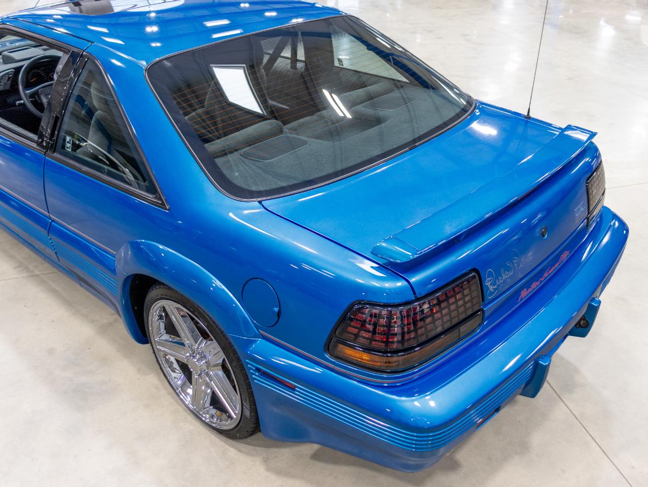 Pontiac Grand Prix 2dr Coupe SE 1992