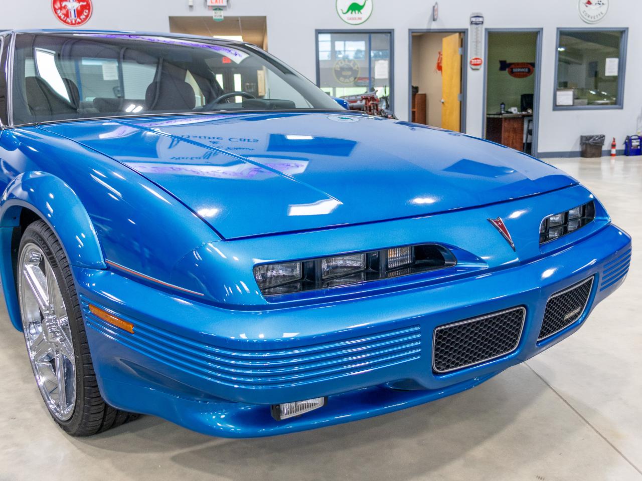 Pontiac Grand Prix 2dr Coupe SE 1992