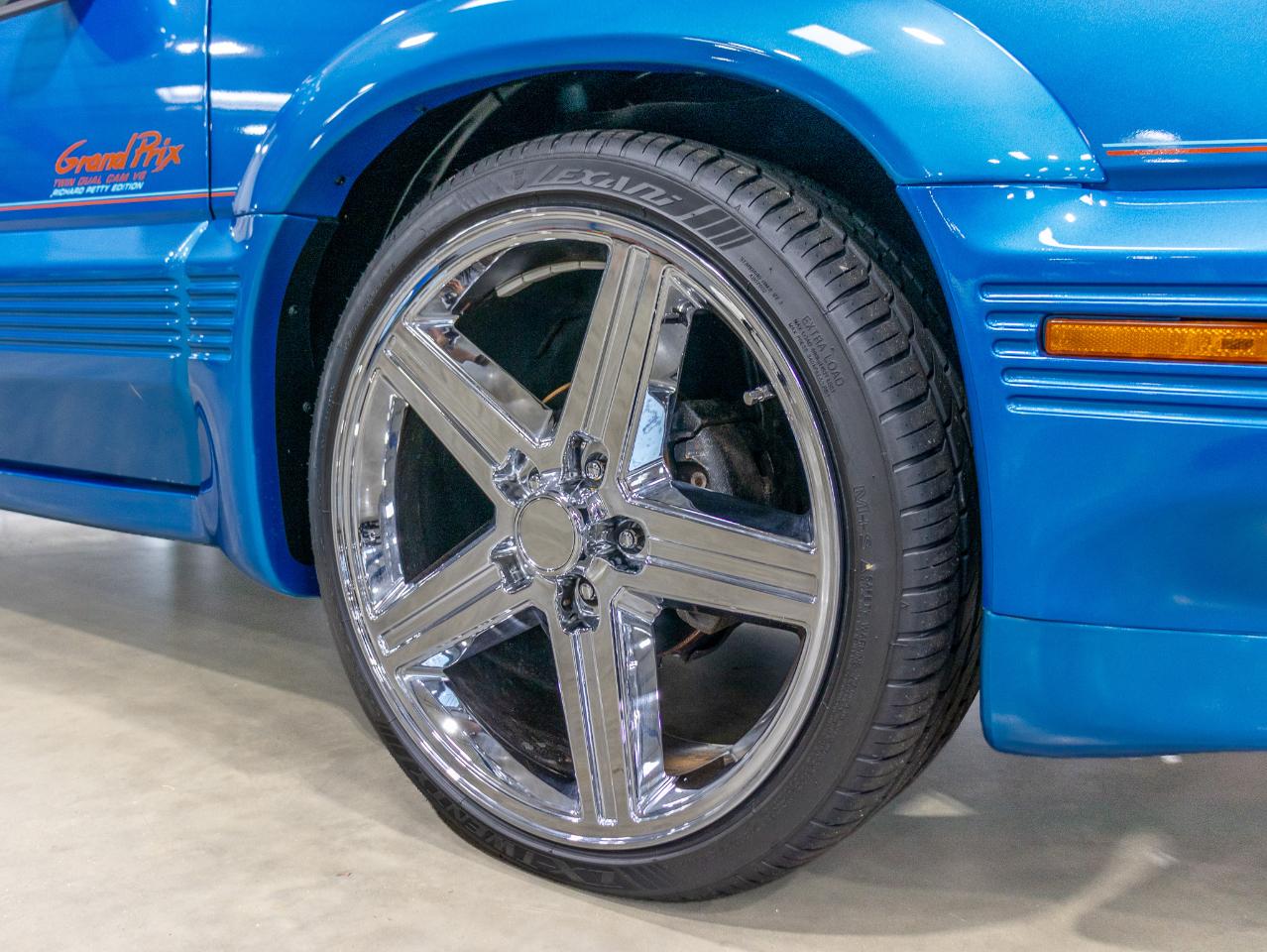 Pontiac Grand Prix 2dr Coupe SE 1992