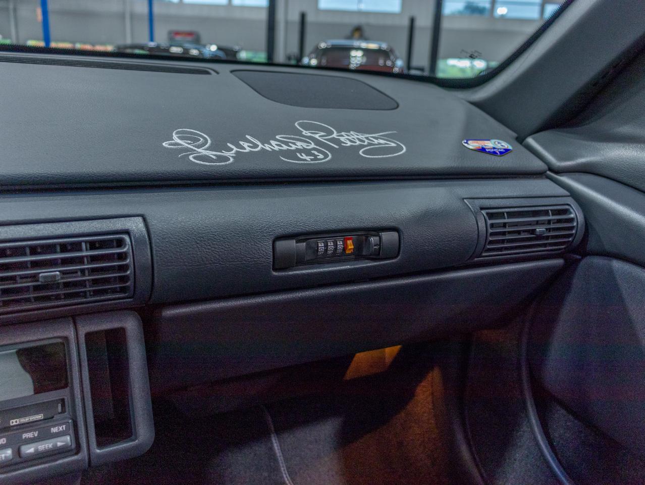 Pontiac Grand Prix 2dr Coupe SE 1992