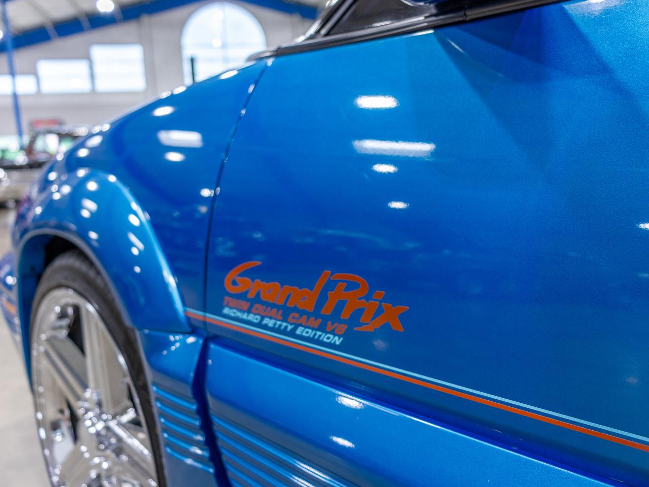 Pontiac Grand Prix 2dr Coupe SE 1992