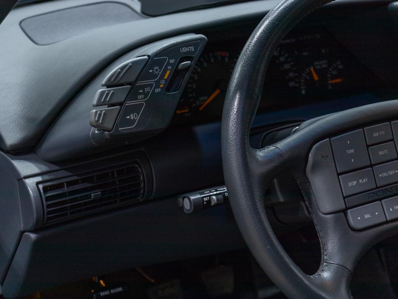 Pontiac Grand Prix 2dr Coupe SE 1992