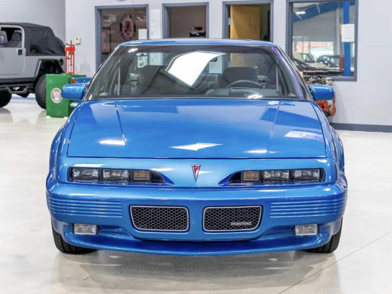 Pontiac Grand Prix 2dr Coupe SE 1992
