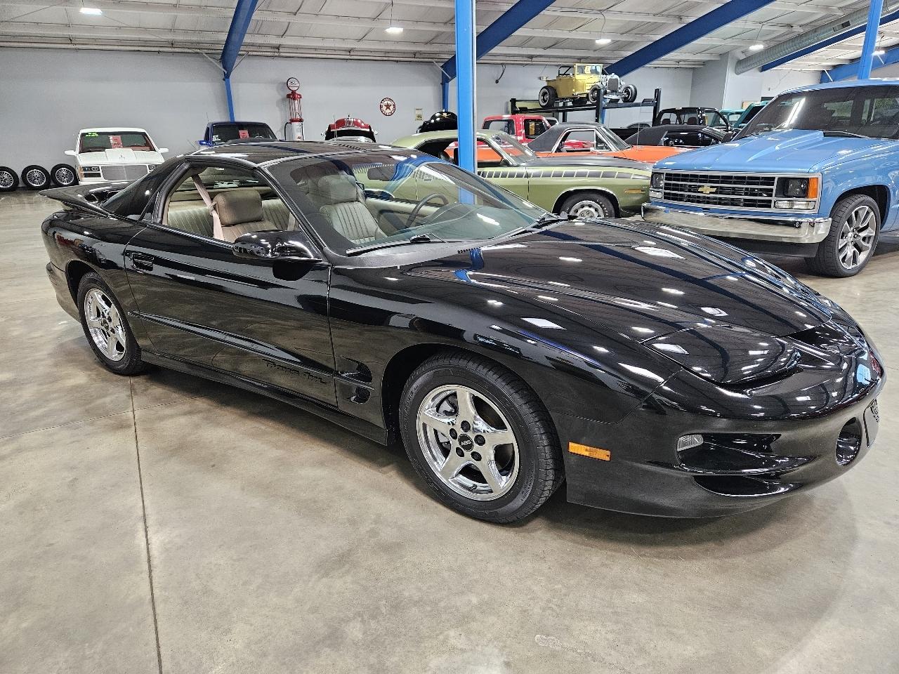Pontiac Firebird Trans Am  1998