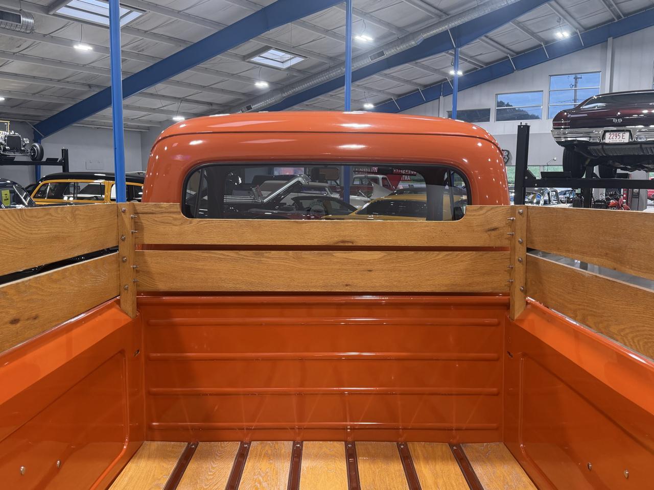 Ford 3/4 Ton Trucks  1952