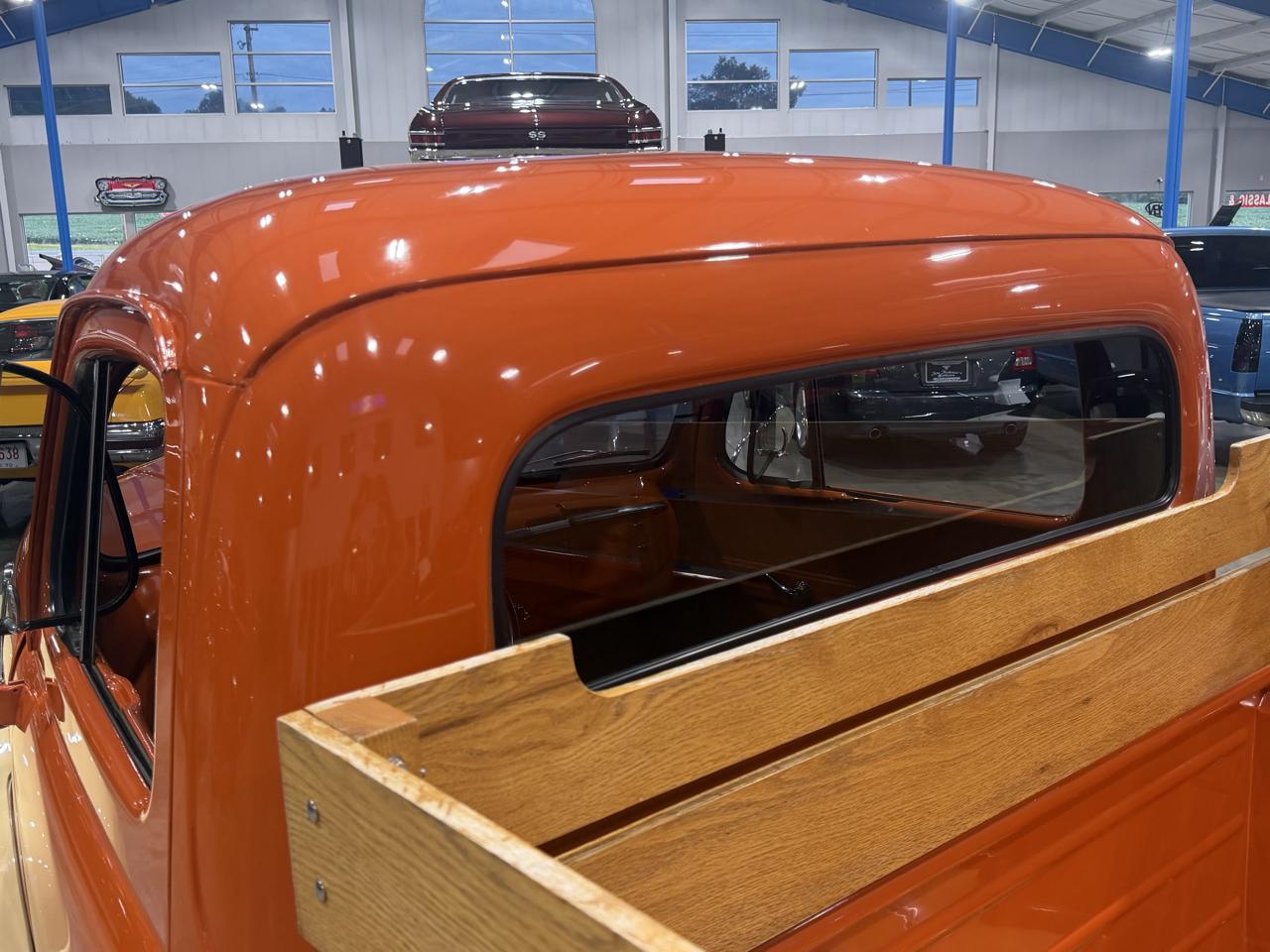 Ford 3/4 Ton Trucks  1952