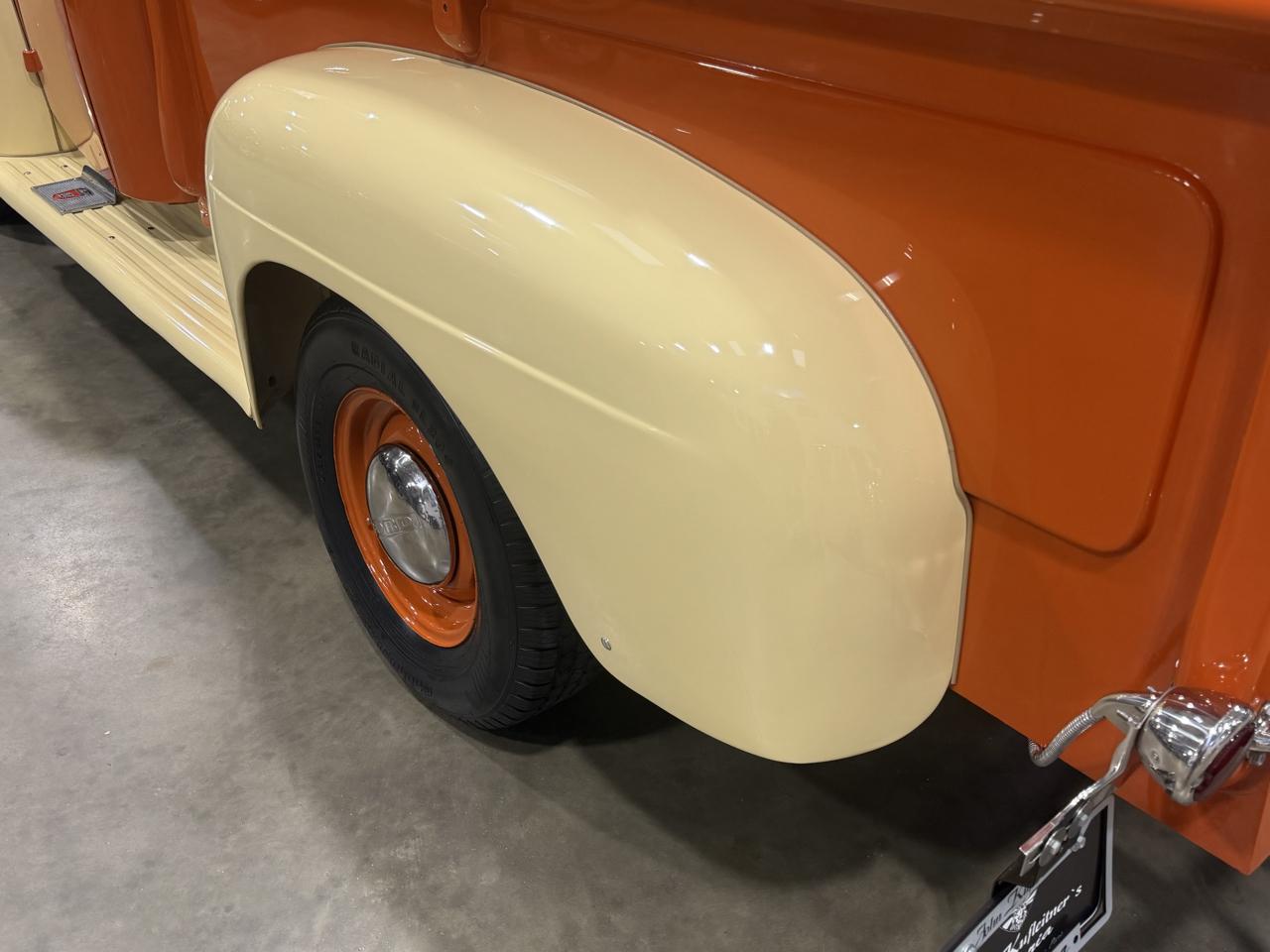Ford 3/4 Ton Trucks  1952