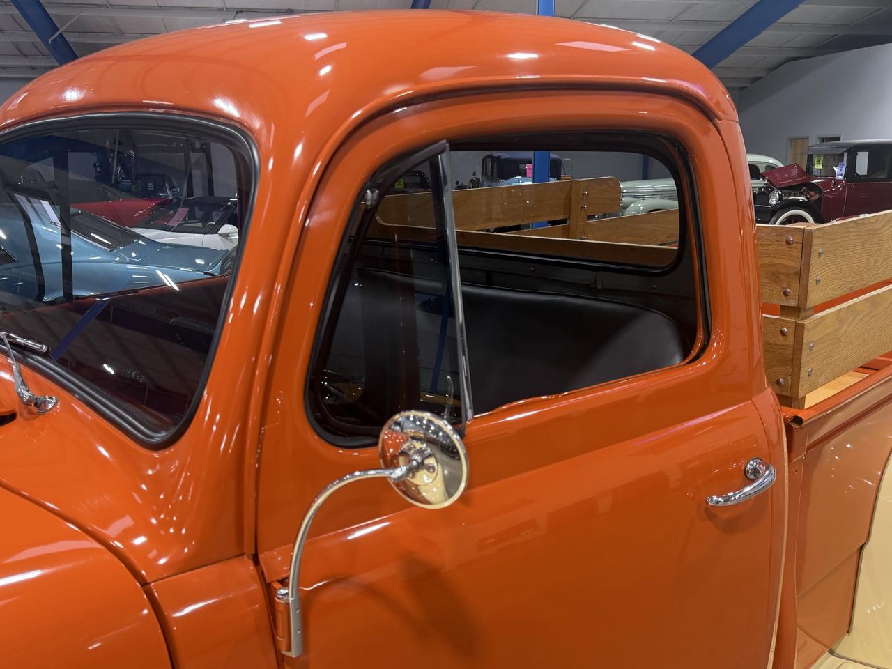 Ford 3/4 Ton Trucks  1952