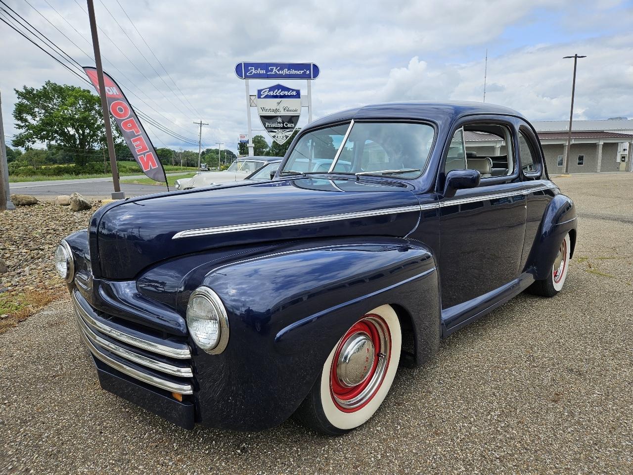 Ford 2 Door  1947