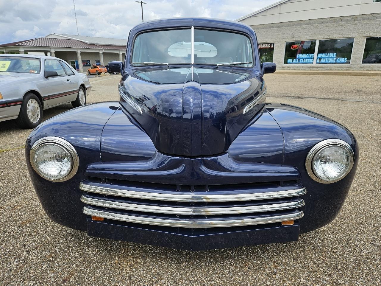 Ford 2 Door  1947