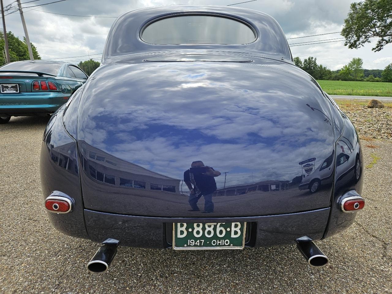 Ford 2 Door  1947