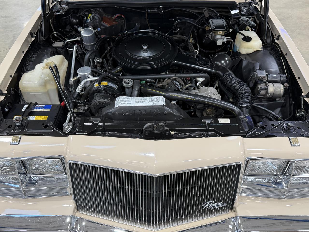 Buick Riviera  1985