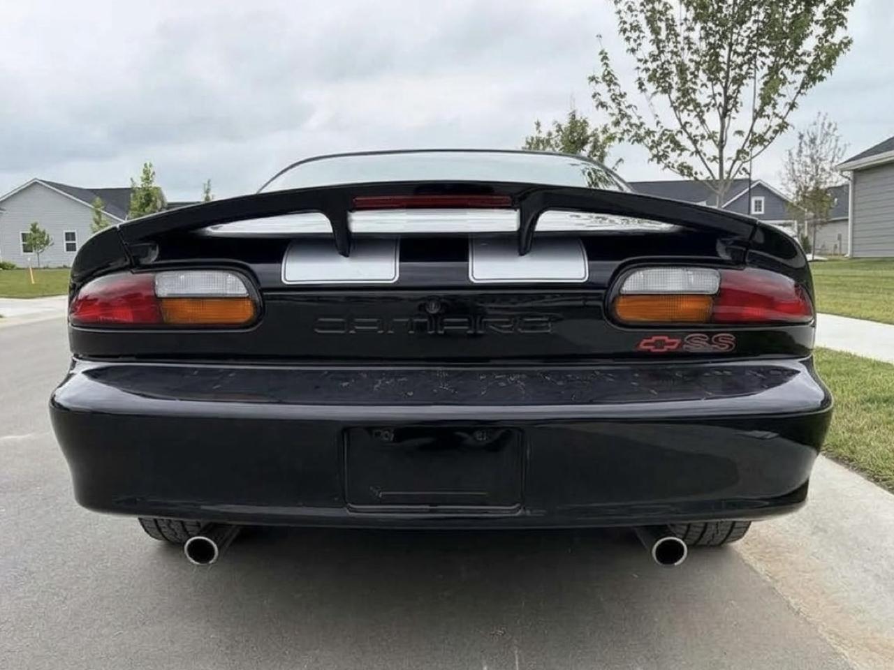 Chevrolet Camaro  2002