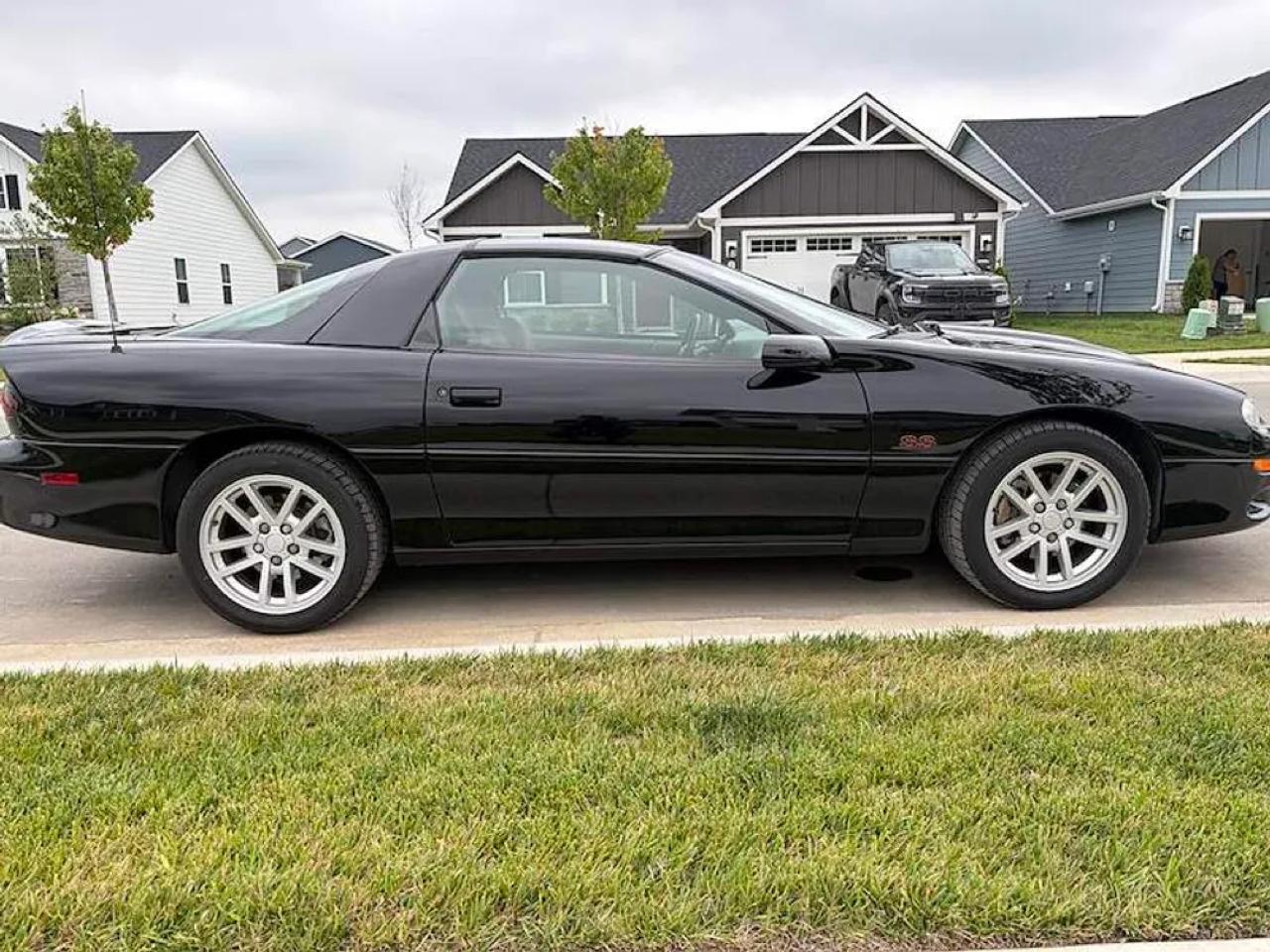 Chevrolet Camaro  2002