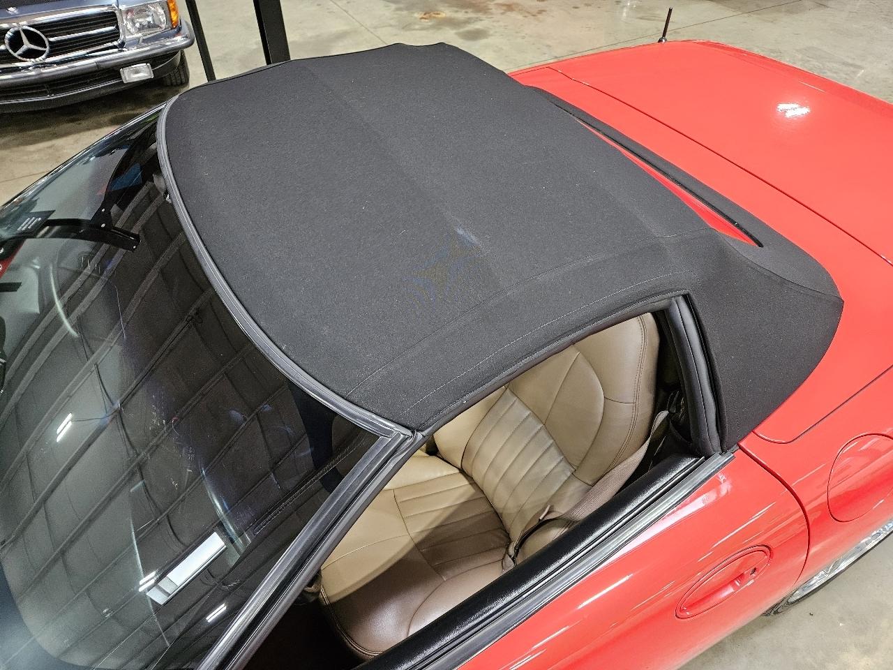 Chevrolet Corvette 2dr Convertible 2001