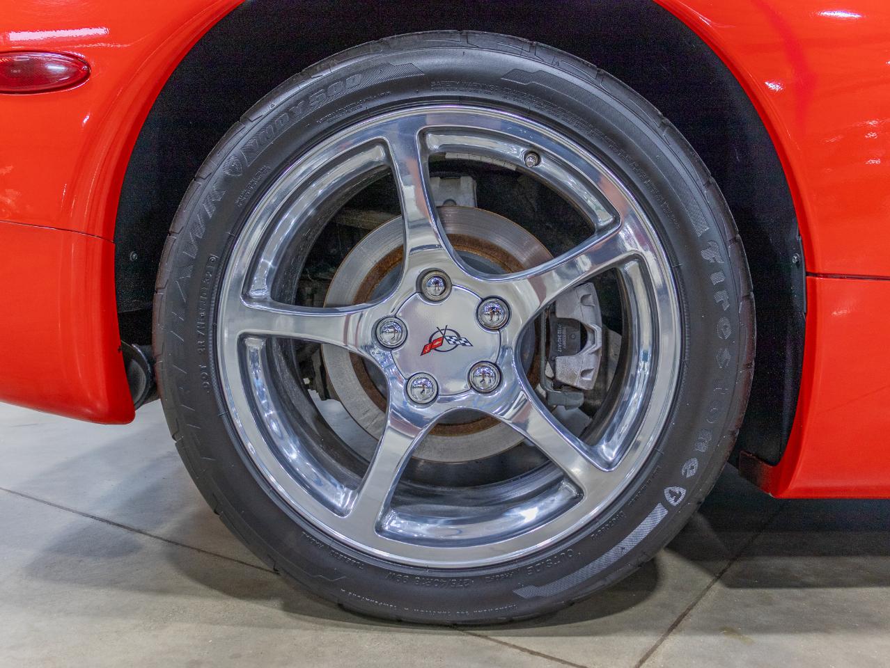 Chevrolet Corvette 2dr Convertible 2001
