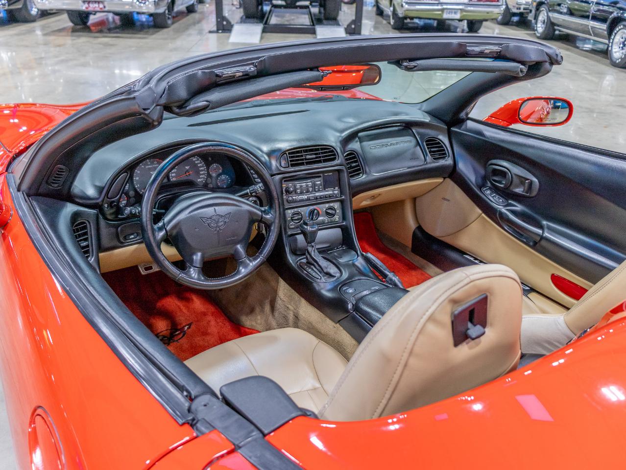 Chevrolet Corvette 2dr Convertible 2001