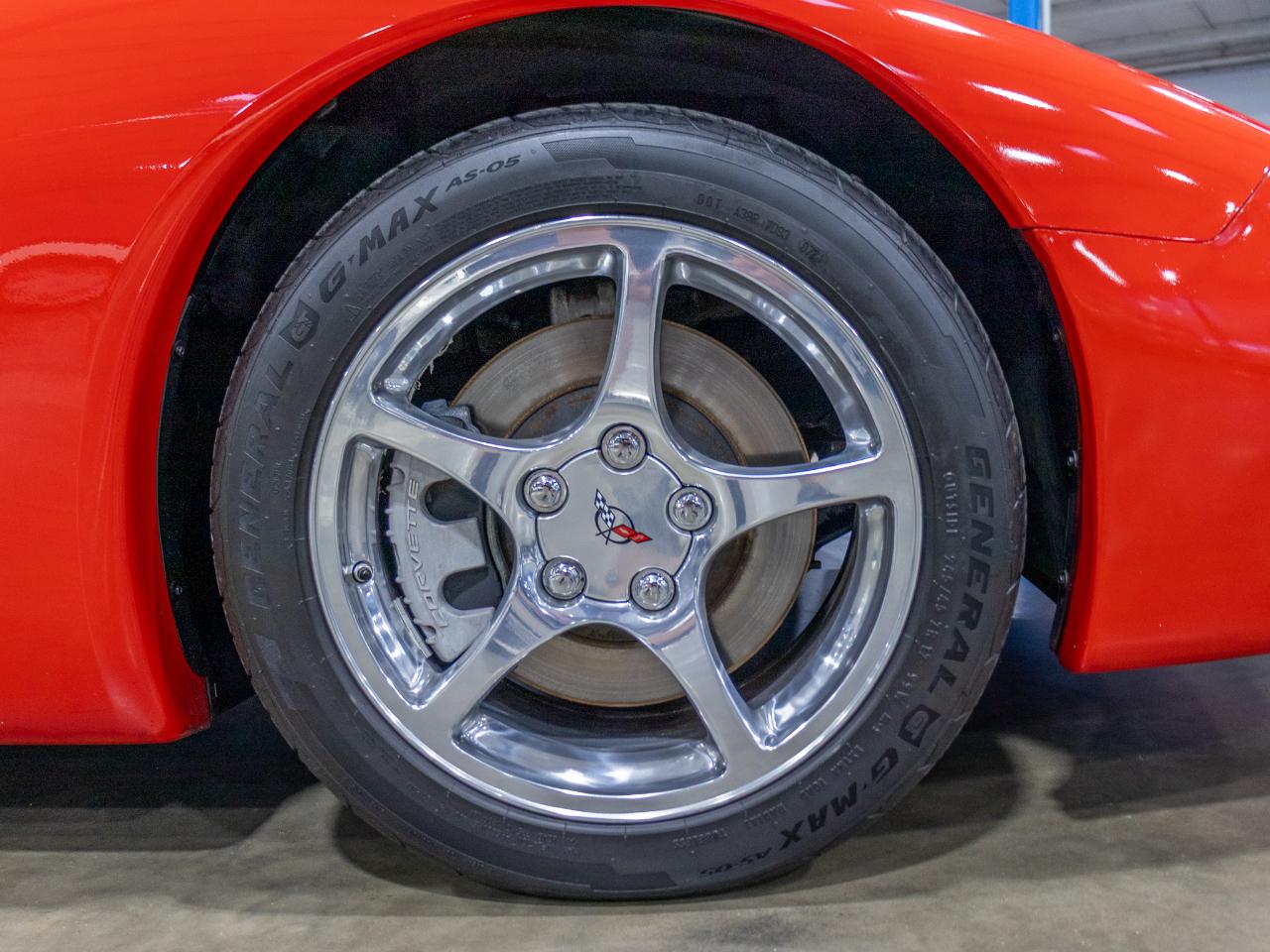 Chevrolet Corvette 2dr Convertible 2001