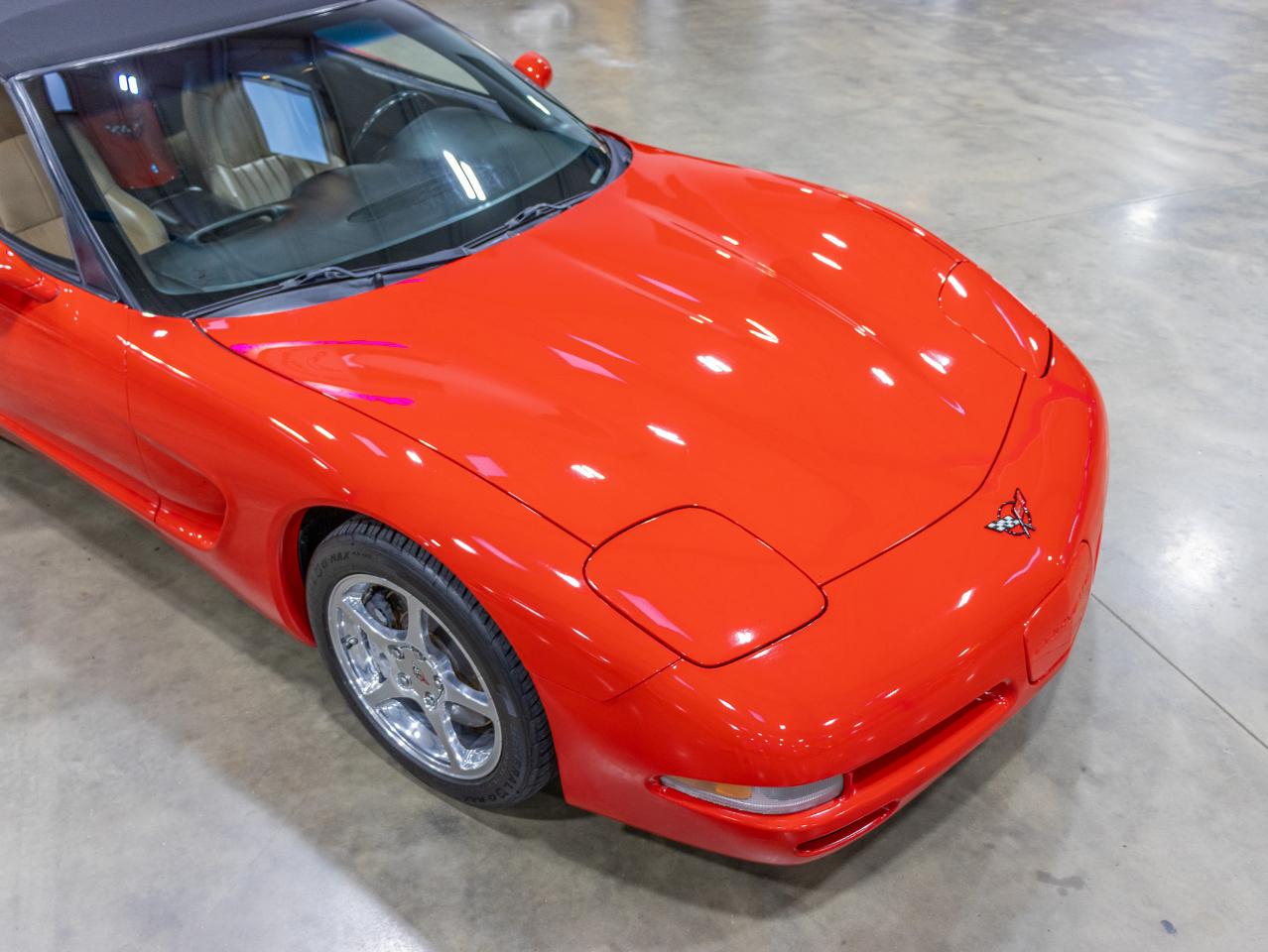 Chevrolet Corvette 2dr Convertible 2001