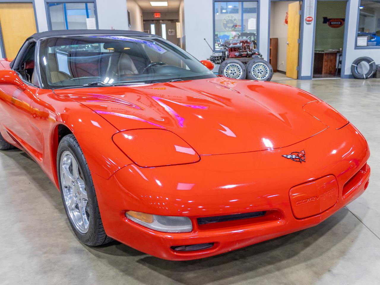 Chevrolet Corvette 2dr Convertible 2001
