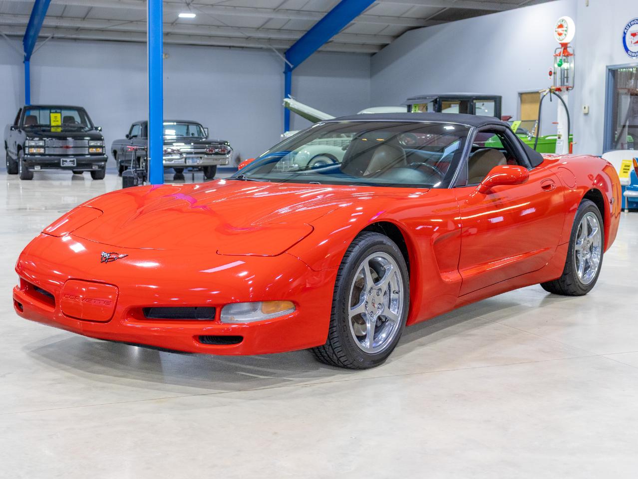 Chevrolet Corvette 2dr Convertible 2001