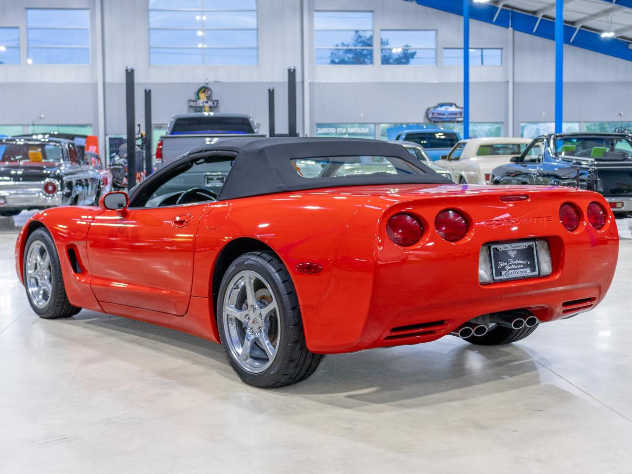 Chevrolet Corvette 2dr Convertible 2001