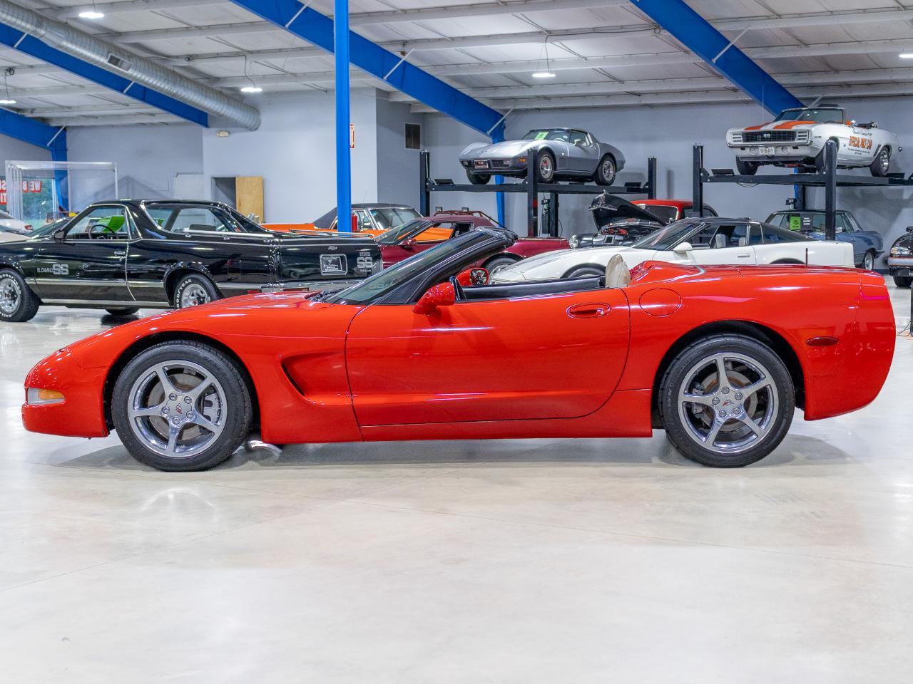 Chevrolet Corvette 2dr Convertible 2001