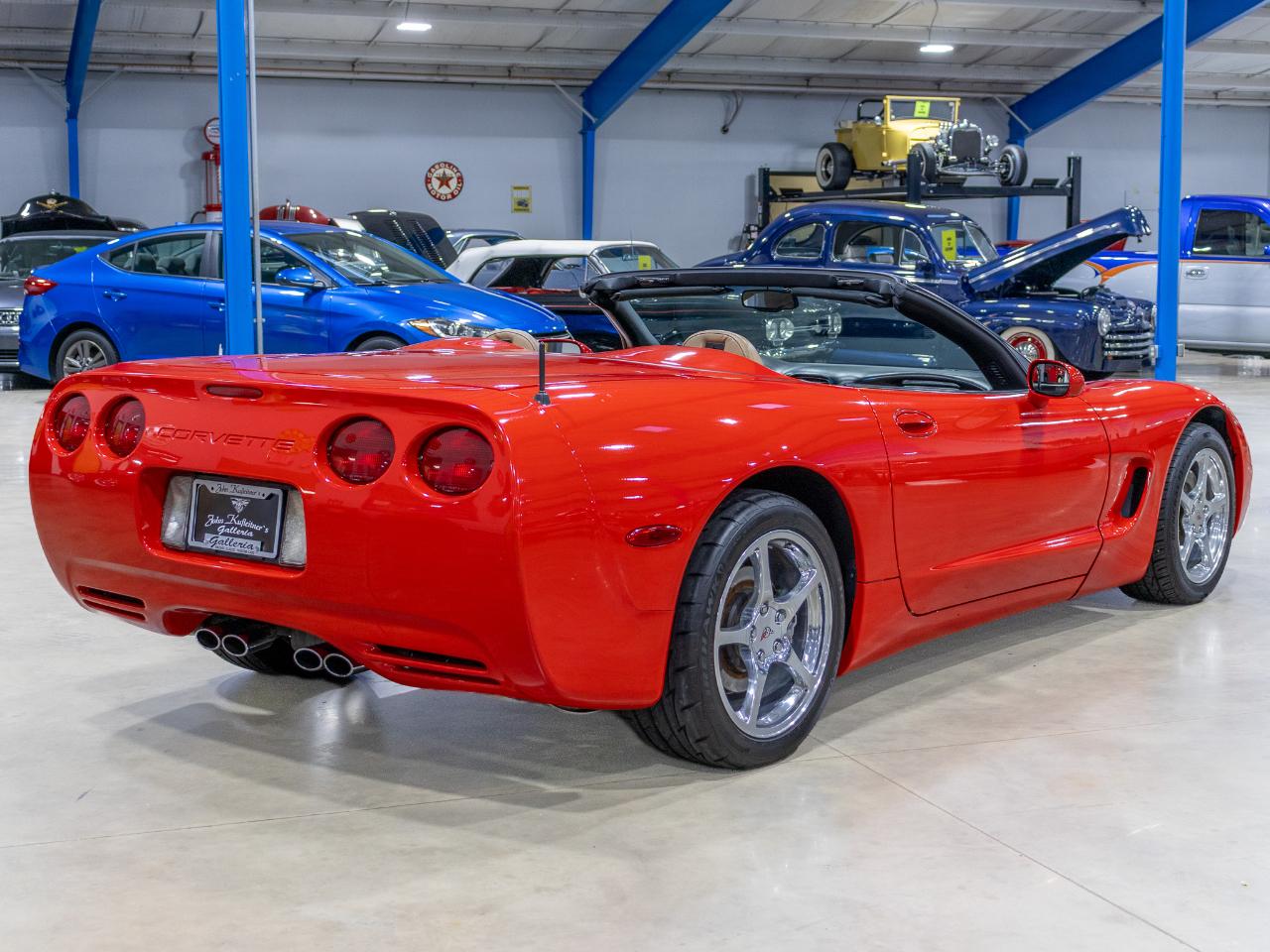 Chevrolet Corvette 2dr Convertible 2001