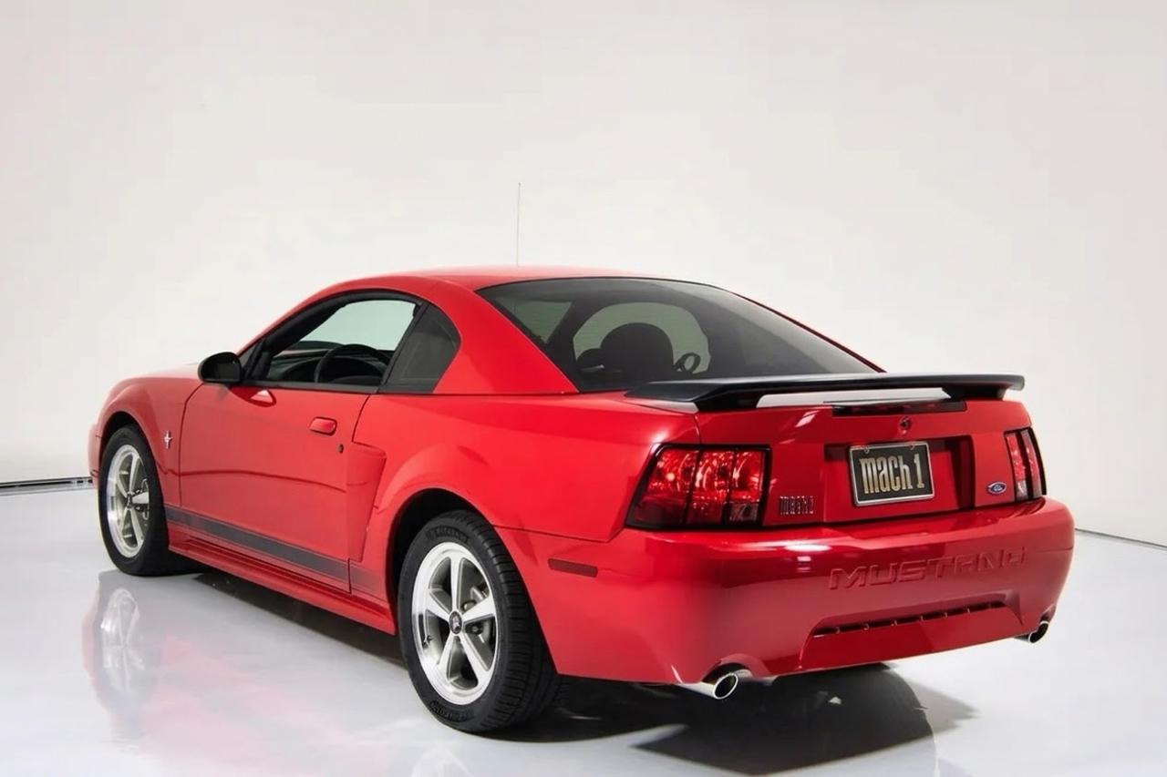 Ford Mustang Mach 1 2003