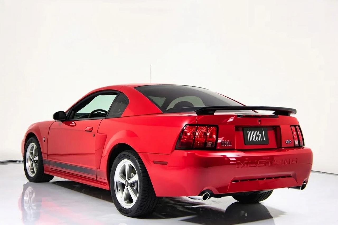 Ford Mustang Mach 1 2003