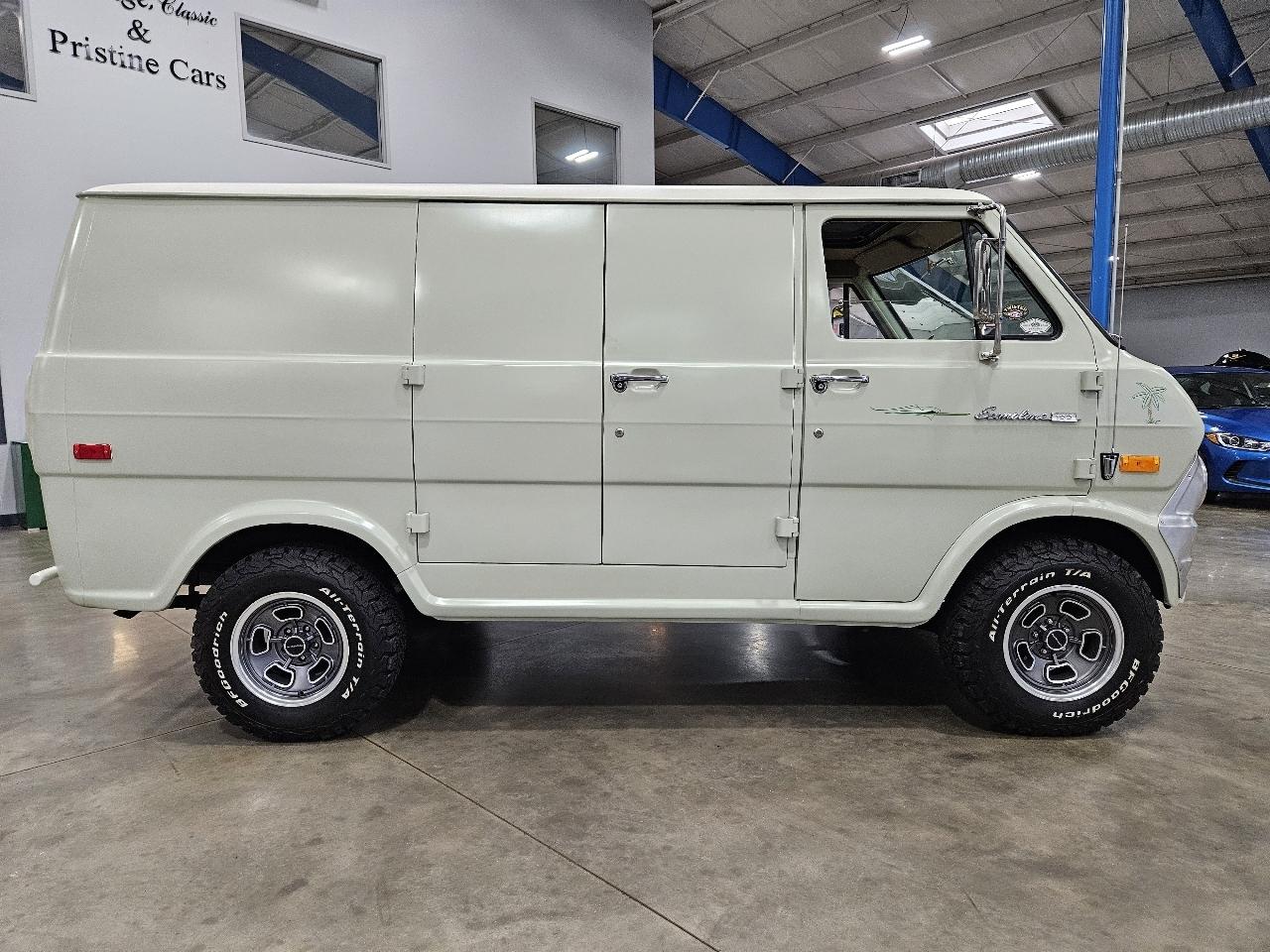 Ford E-Series Cargo  1974