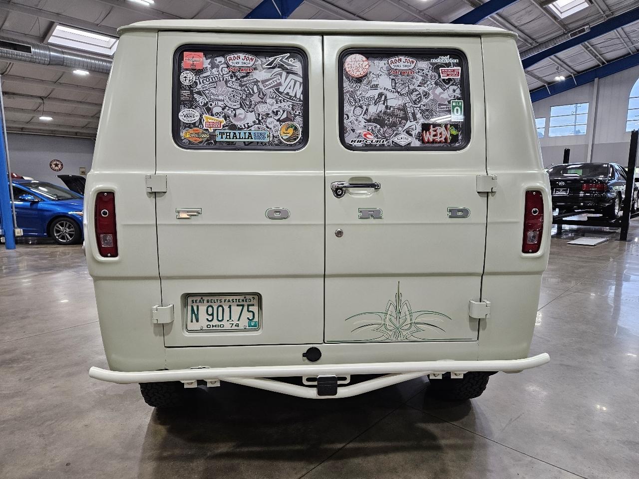 Ford E-Series Cargo  1974