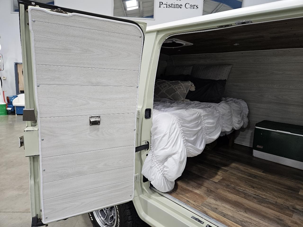 Ford E-Series Cargo  1974