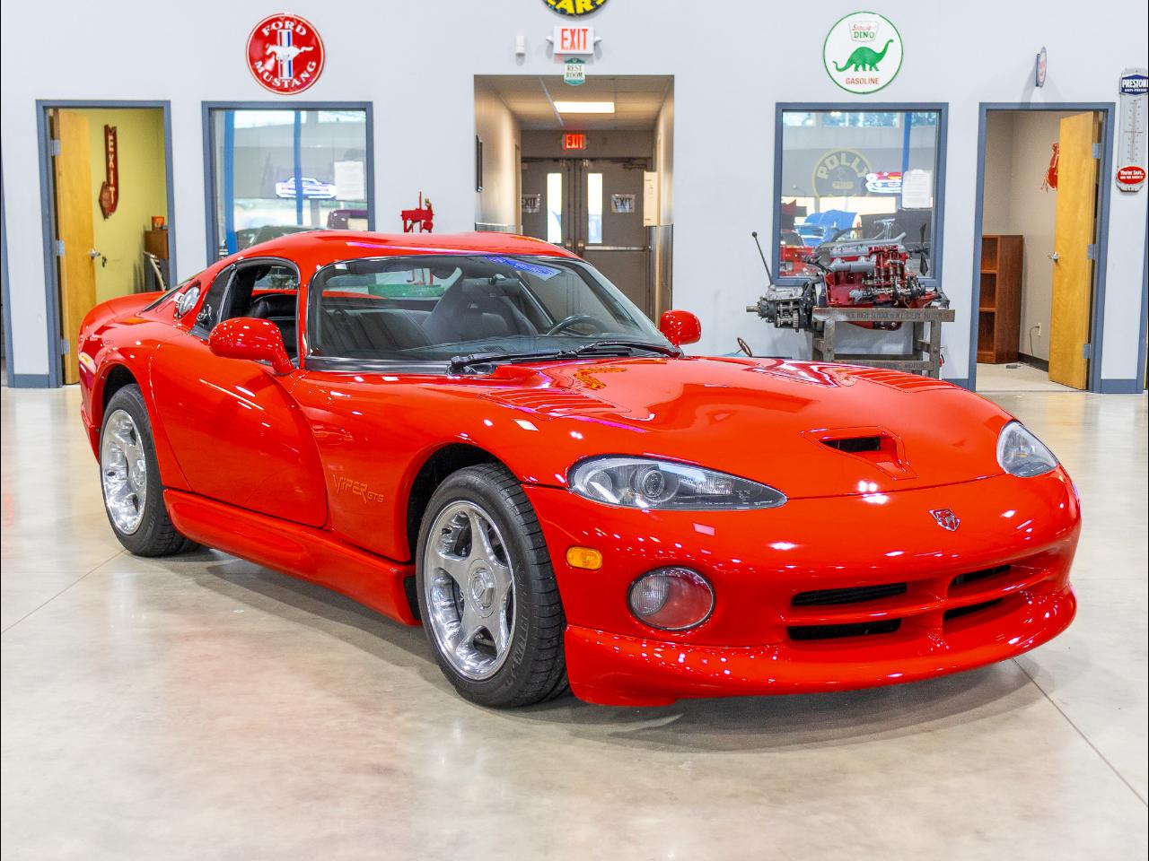 1997 Dodge Viper COUPE