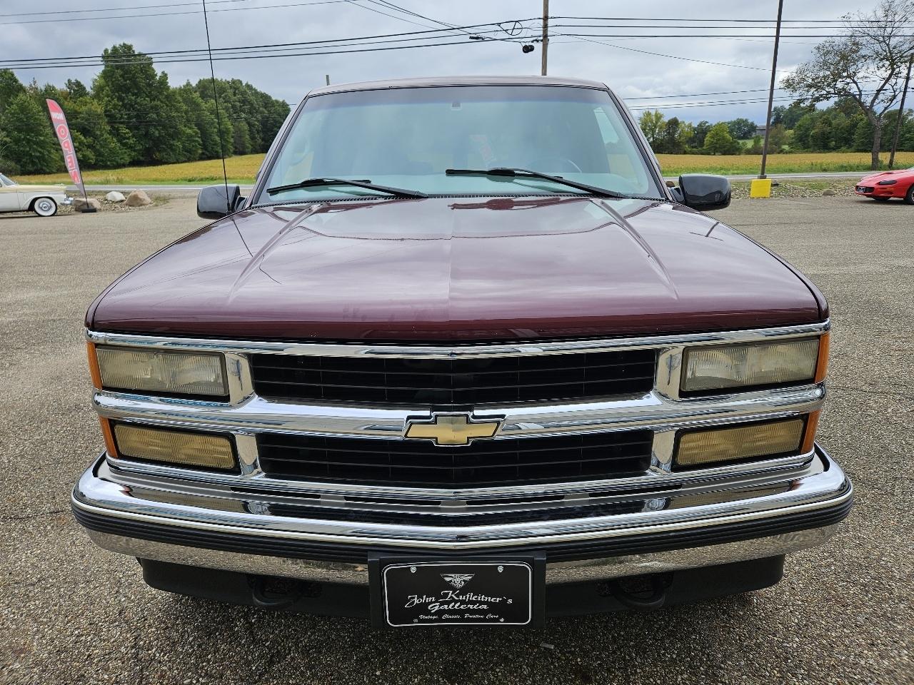 Chevrolet Suburban 1500 LT 1999