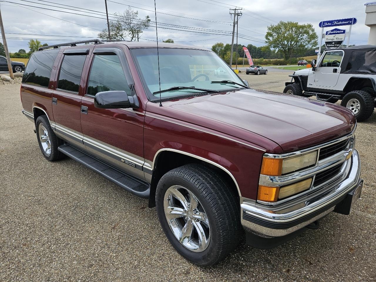 Chevrolet Suburban 1500 LT 1999